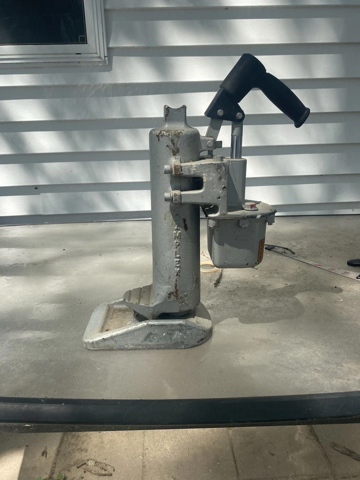 GATO HIDRÁULICO 9 TIEMPOS 10 toneladas resistente Foto 2 de 4