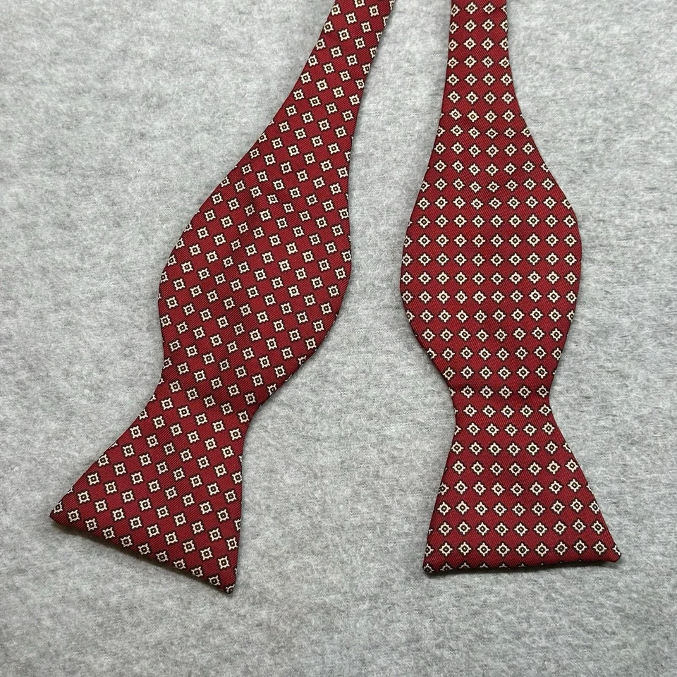 Pajarita de seda vintage Brooks Brothers Makers rojo foulard geométrico autocorbata Foto 2 de 4