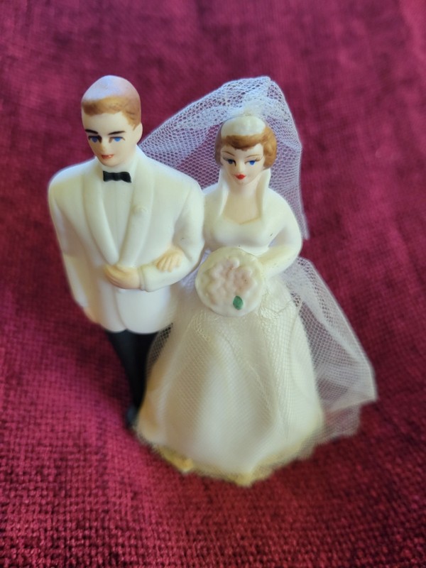 Vintage Napco Lefton Porcelain Wedding Cake Topper Top Figurine Bride Groom CUTE