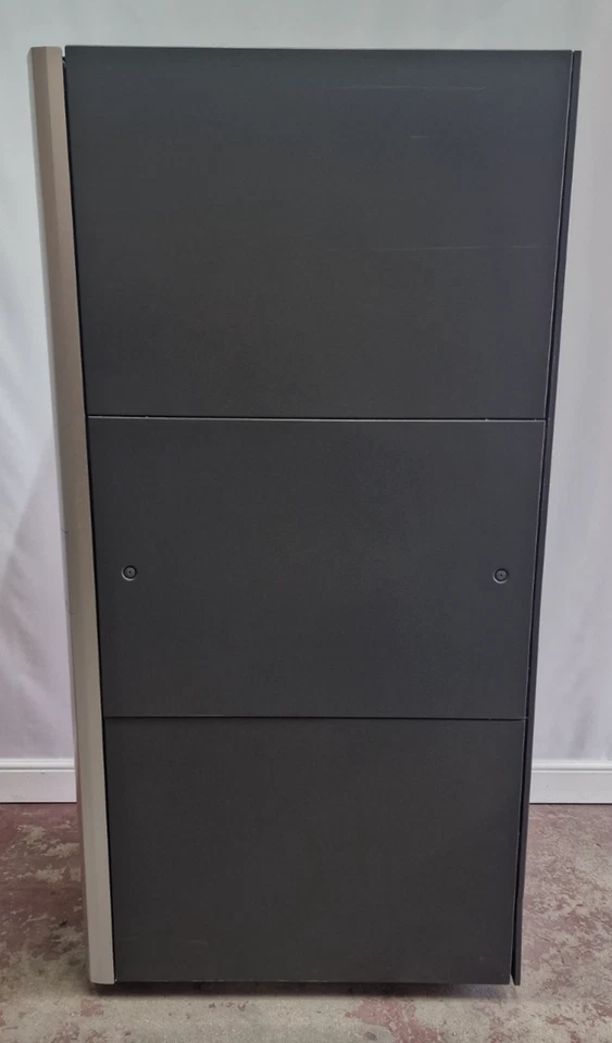 HP 10642 G2 42U Server Rack Cabinet Enclosure With Front + Rear Doors And Sides - Image 3 of 4