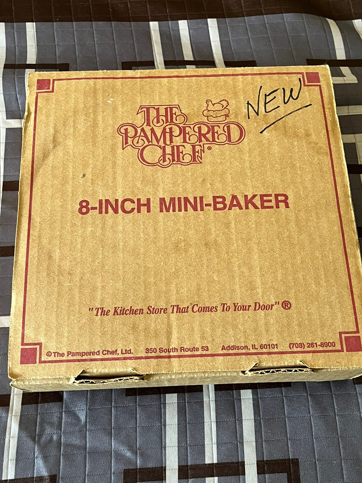 Pampered Chef 8 Inch Mini Stoneware Baker Set with Scraper and Instruction Book