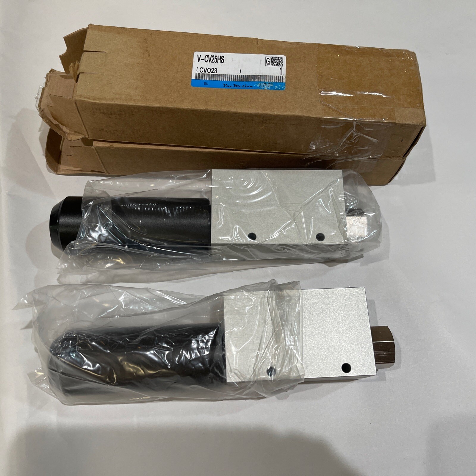 Qty 2 New VacMotion Single stage vacuum generator CV25HS Includes silencer