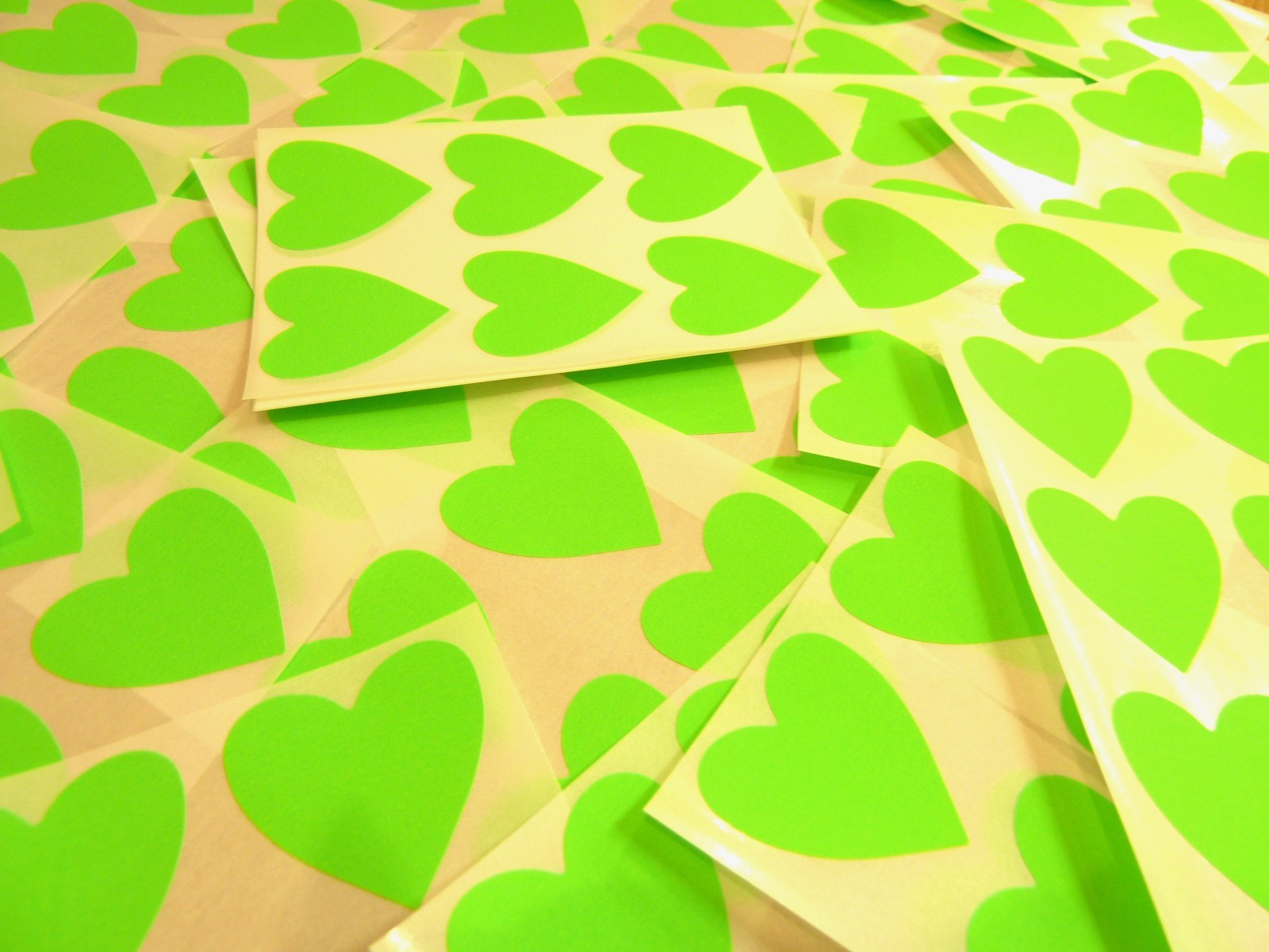 38x38mm Heart Shaped Labels Coloured Sticky Hearts Stickers for Craft Decoration eBay