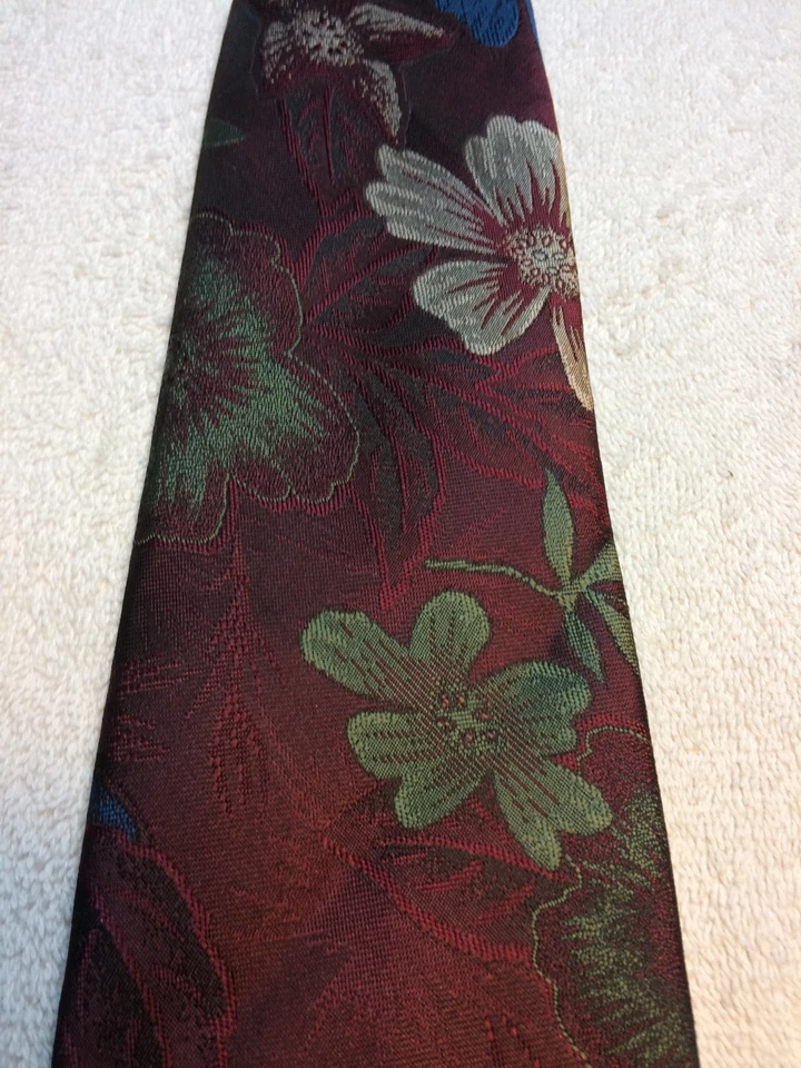 CORBATA VINTAGE ETIENNE AIGNER PARA HOMBRE 3,75 X 60 BORGOÑA CON AZUL, VERDE, BEIGE  Foto 4 de 4