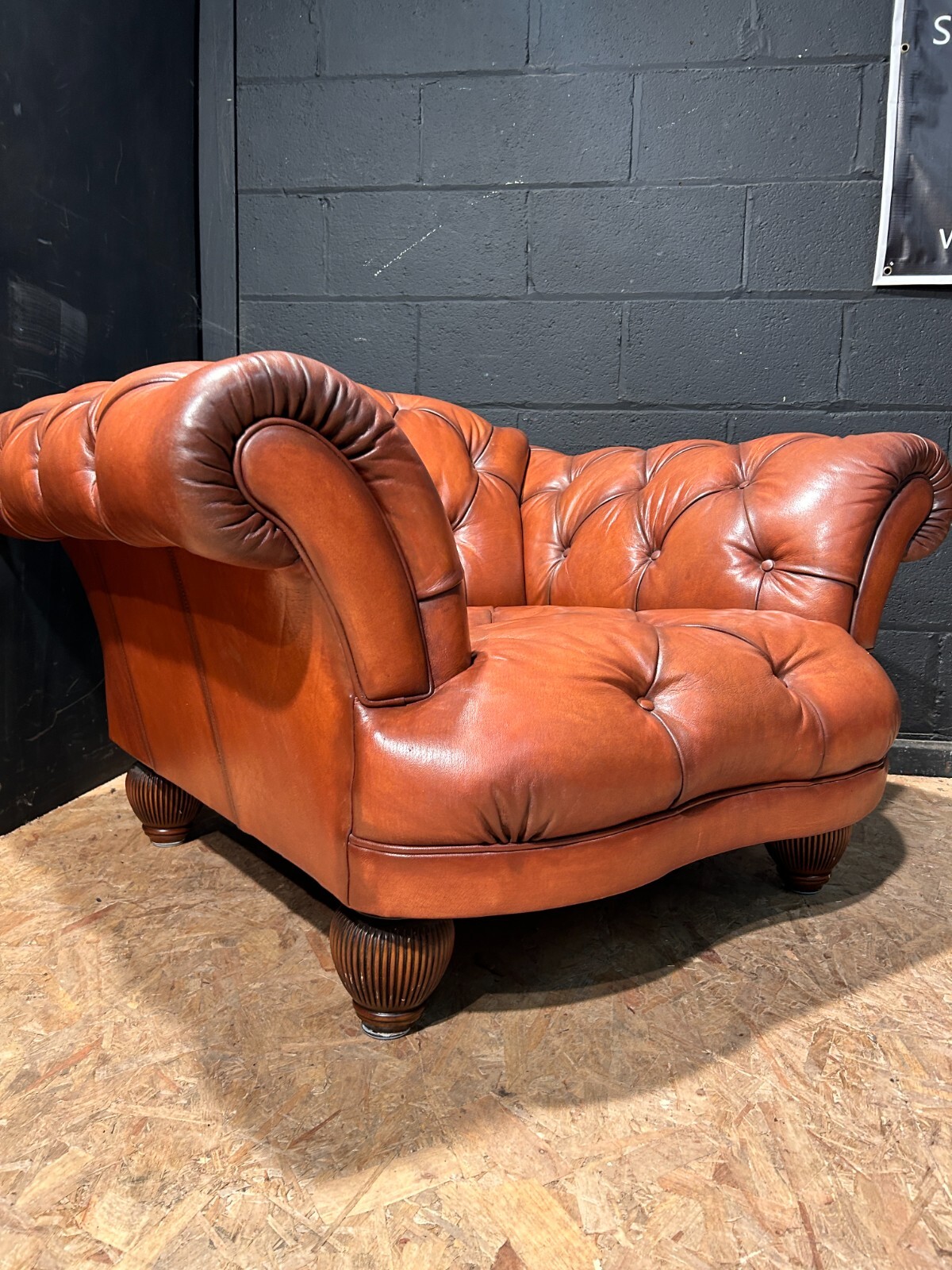 CAN DELIVER TETRAD OSKAR BROWN LEATHER CHESTERFIELD CLUB CHAIR CHESTNUT