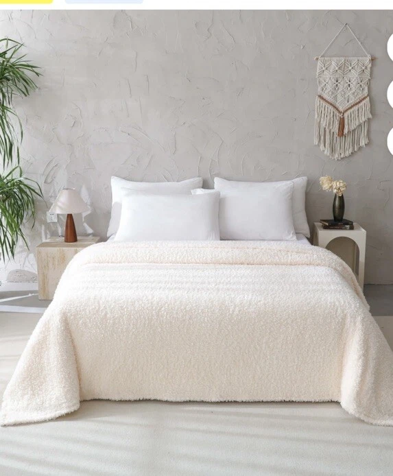 Mainstays Faux Shearling Blanket, Ivory, Full/Queen 90"X90", for Adult - Image 2 of 4