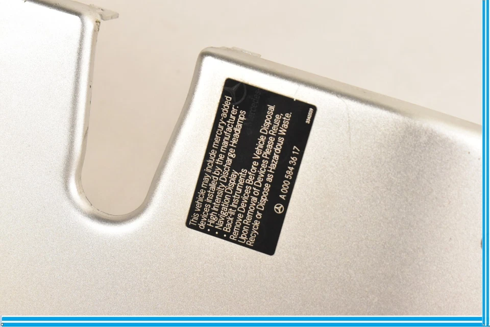 MERCEDES BENZ SL600 R230 2003-2006 OEM PUERTA DELANTERA IZQUIERDA INTERIOR CUBIERTA ALUMINIO Foto 2 de 4