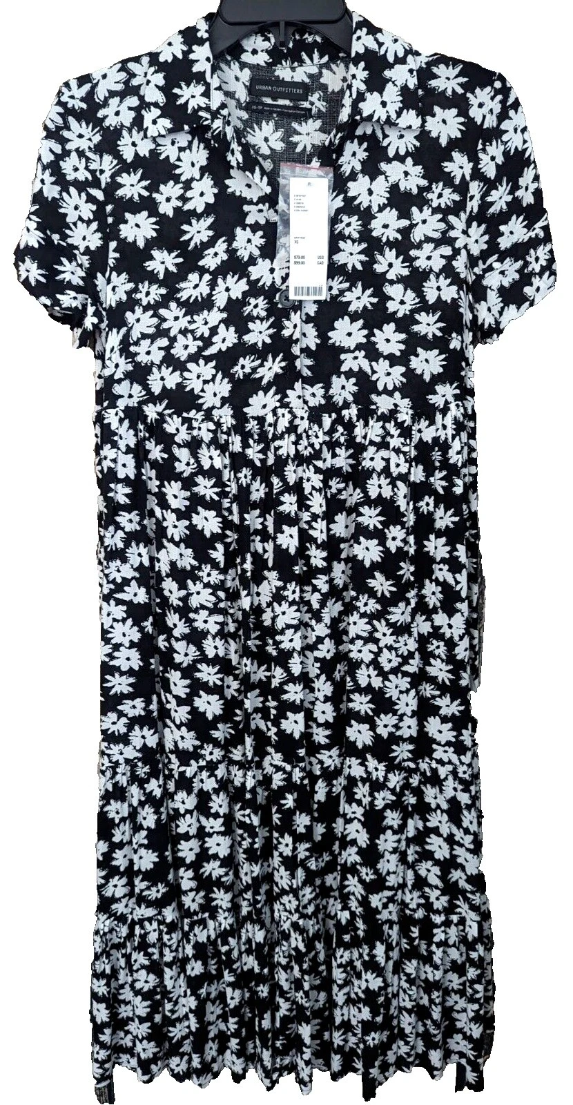 Vestidos de poliéster Floral Urban Outfitters para Mujeres