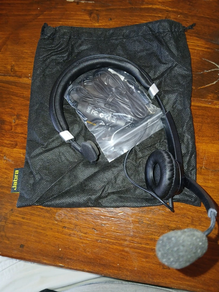 Jabra UC VOICE 550 MS. Microsoft Teams Headset - Image 2 of 2