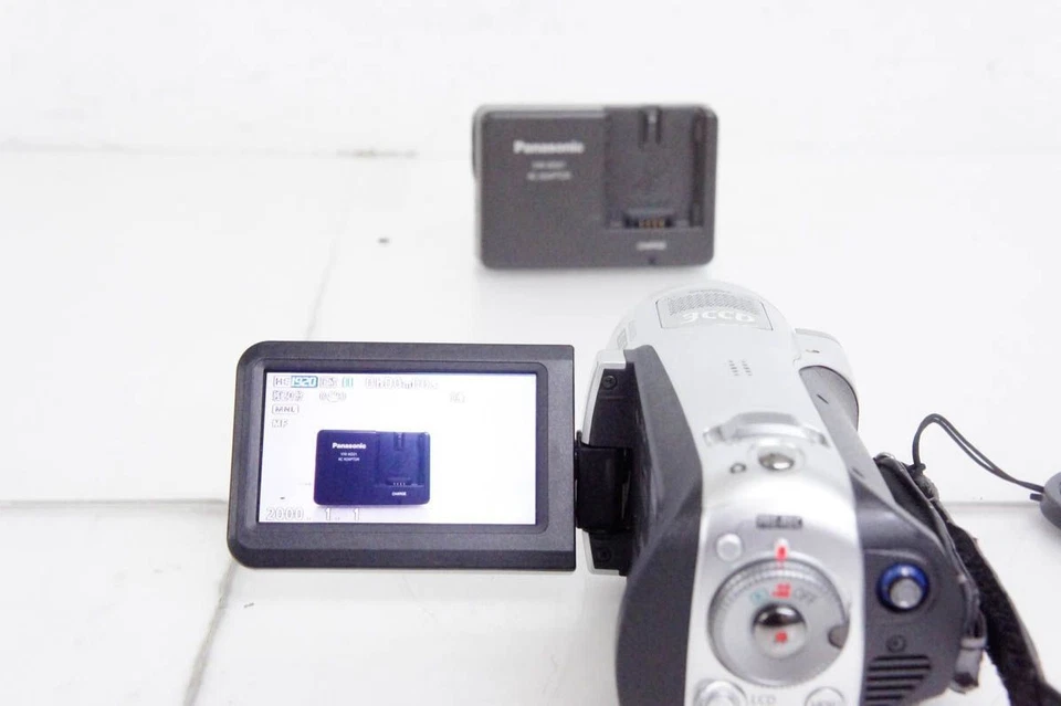 Panasonic HDC-SD5 HD Camcorder Full HD SDHC Video Leica Lens Used - Image 2 of 4