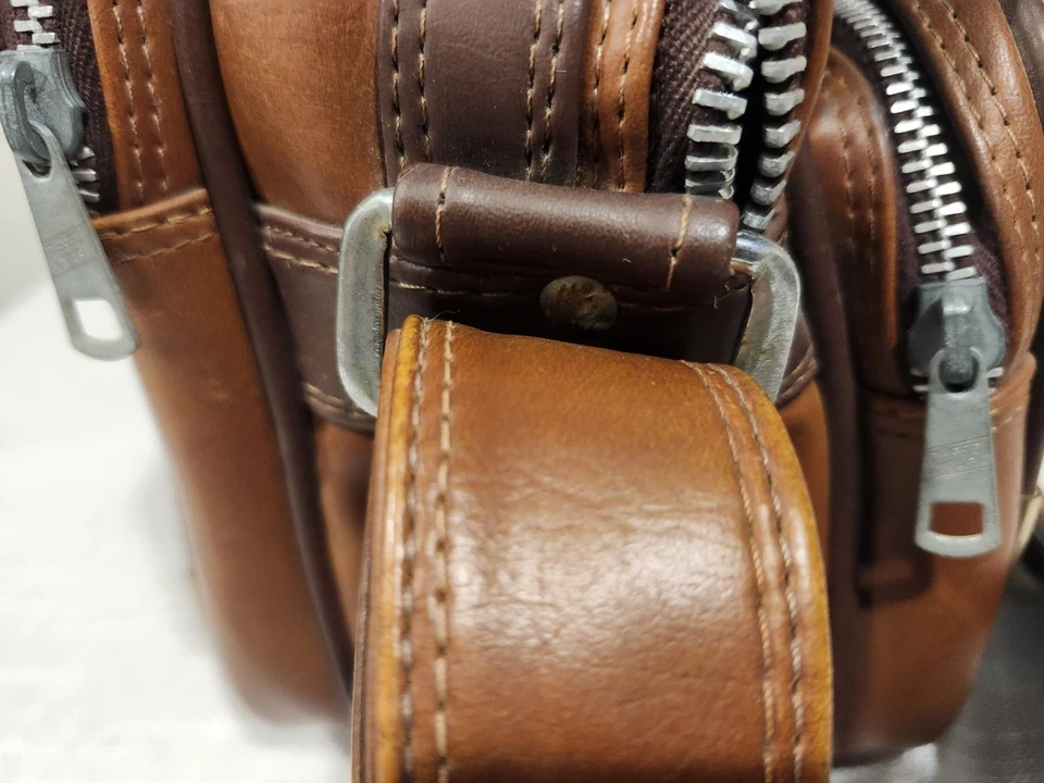 Bolso acolchado vintage para cámara Coast S-1 bronceado con correa para el hombro  Foto 4 de 4