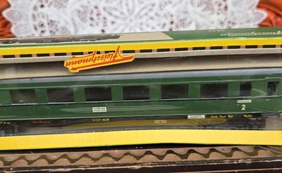 Fleischmann H0 model 19317 NUR passenger car
