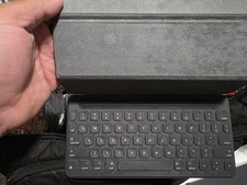 Apple iPad Smart Keyboard Model A1772 For iPad 7,8,9, & Air 3 Grey Made in China