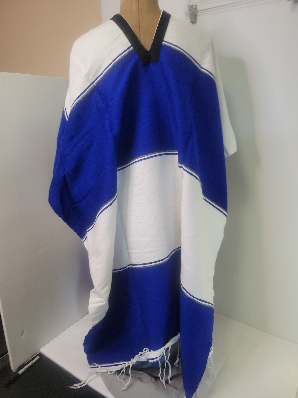 La Dodgers Poncho Los Angeles Baseball Team Sports Fan Memorabilia