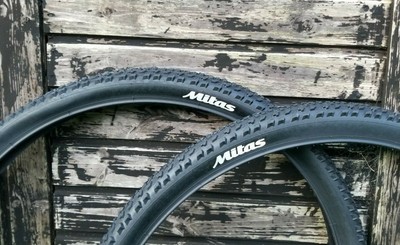 29 x 2.10 bike tire