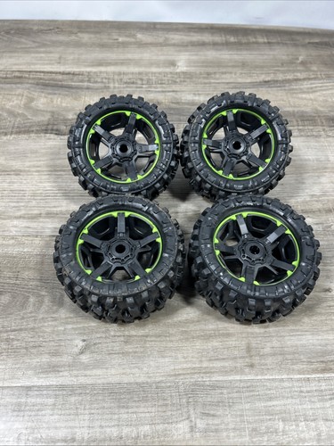 NEW BRIGHT RC Dash Cam Rock Crawler Green Jeep TrailCat WHEELS ONLY - Picture 4 of 5