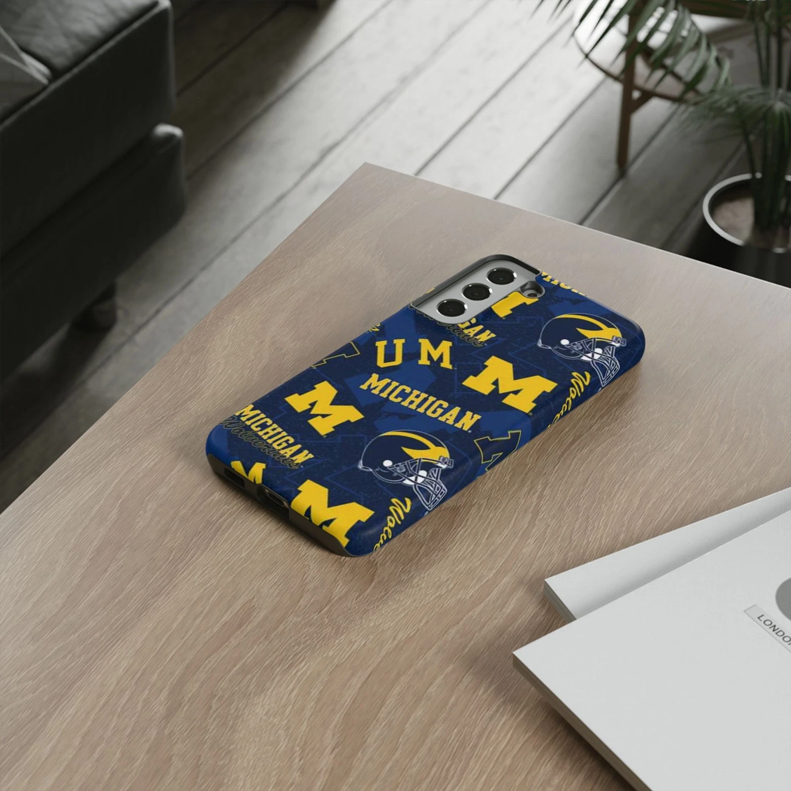Michigan Wolverines Apple iPhone Cases