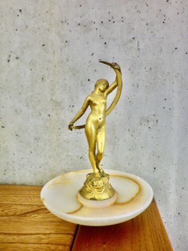 Statuette en bronze doré sur coupe onyx signée J. Dorval - Photo 1/9