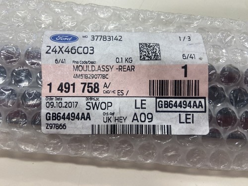 Ford Focus MK2 Rear 1/4 Panel Moulding Left Side Finis Code 1491758 New Old Stoc - Picture 5 of 6