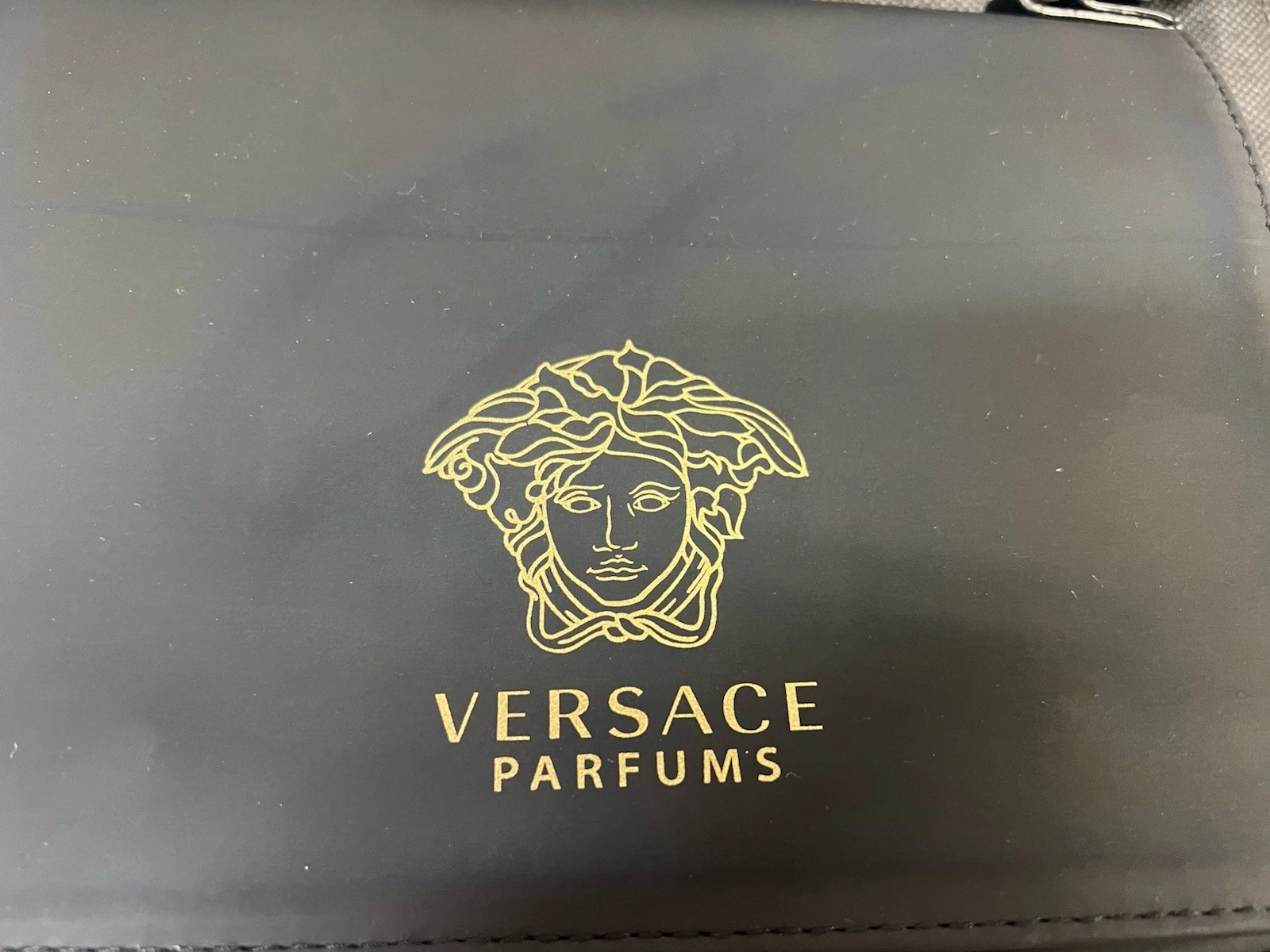 Borsa a tracolla AUTENTICA NUOVA Versace Fragrance Medusa