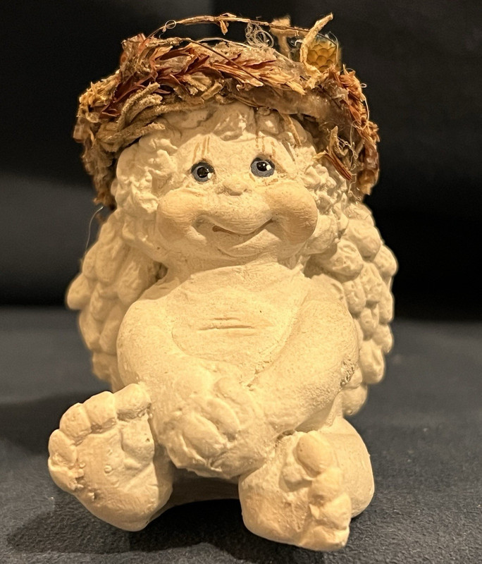 Creamsicle Cherub Angel Resin Figurine Matte 3D Floral Hat Beige Pink Green 3in