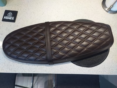 Triumph bonneville 2016-2023 brown quilted bench seat, A9708614