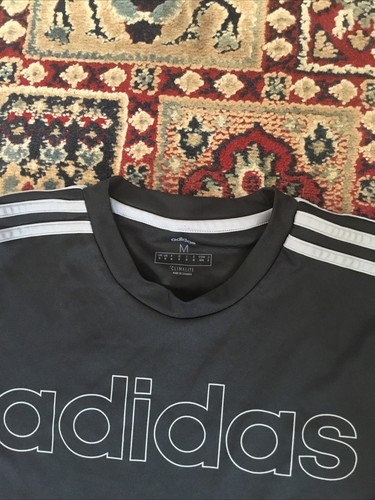 Black Adidas T-shirt excellent condition - Picture 3 of 4