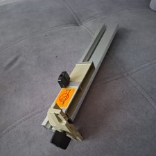 Makita 122729-9  Parallelanschlag komplett