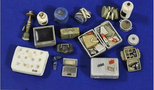 1/35 Scale Modern Civilian Accessories Resin Set TV Laptop Camera & Gear