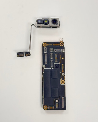 Apple iPhone 16 Pro Logic Board Motherboard 128GB T-Mobile FMI OFF