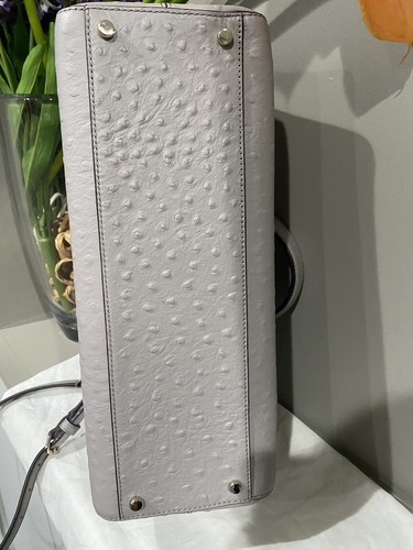 NUEVO SIN ETIQUETAS Kate Spade Nueva York Loden Bristol Drive Avestruz Bolso de cuero en relieve - Imagen 12 de 18