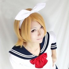 Short Pale Blonde Straight Hair Wig for Halloween Comic Con Fancy Dress Roleplay