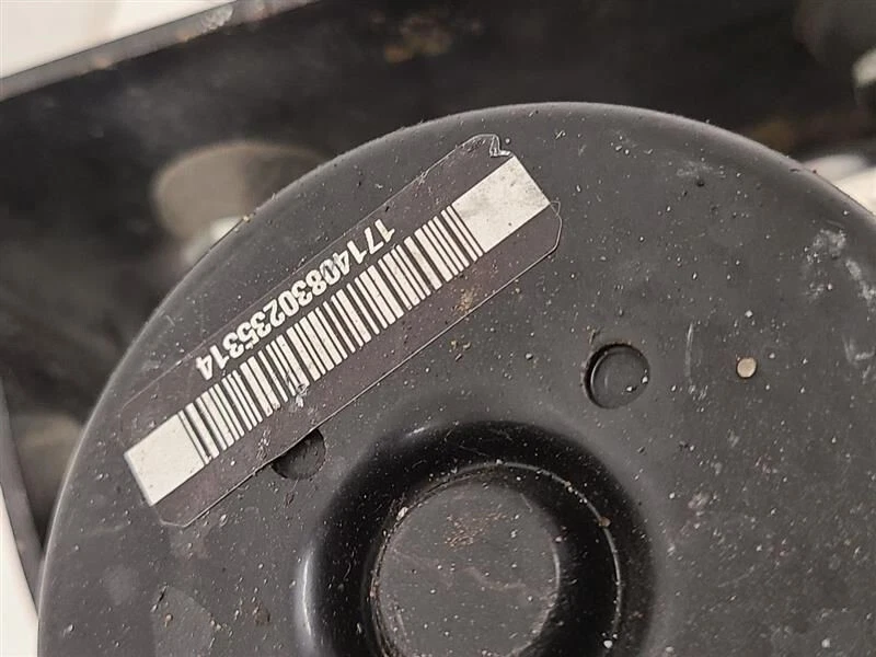 2010-2013 Jeep Compass ABS Anti-Lock Brake Pump Control Module Actuator Assembly Foto 3 de 4