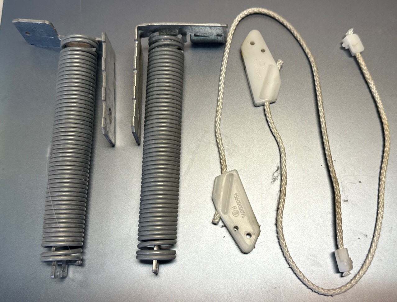 SET OF 4, SAME DAY SHIP Bosch Dishwasher Door Springs & Cables 00168576