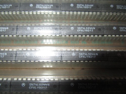 72 Pcs: (4 Full Tubes of 18) - NEW SN74LS244N Motorola 20 Pin DIP USA Fast Ship - Picture 4 of 6