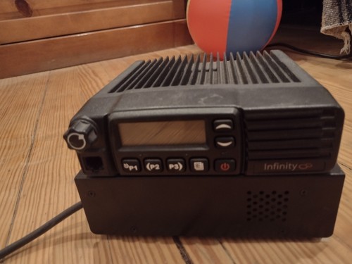 Kirisun PT8200 50w VHF 2m nadajnik-odbiornik z zasilaczem 15A - Zdjęcie 2 z 4