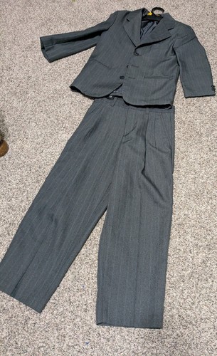 Boys Suite Size 8