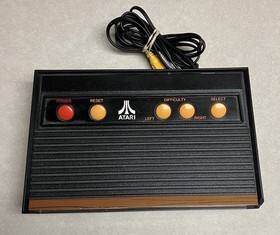 Atari Flashback 2 Classic Game Console 40 Built in Games 2 Controllers