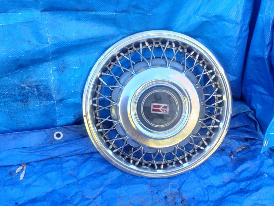 Oldsmobile Delta 88 1989 1990 1991 14" pulgadas cable radios tapacubos cubierta de rueda B Foto 2 de 4