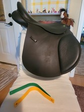 jumping saddle 17.5, rode in a few times, does not fit me.