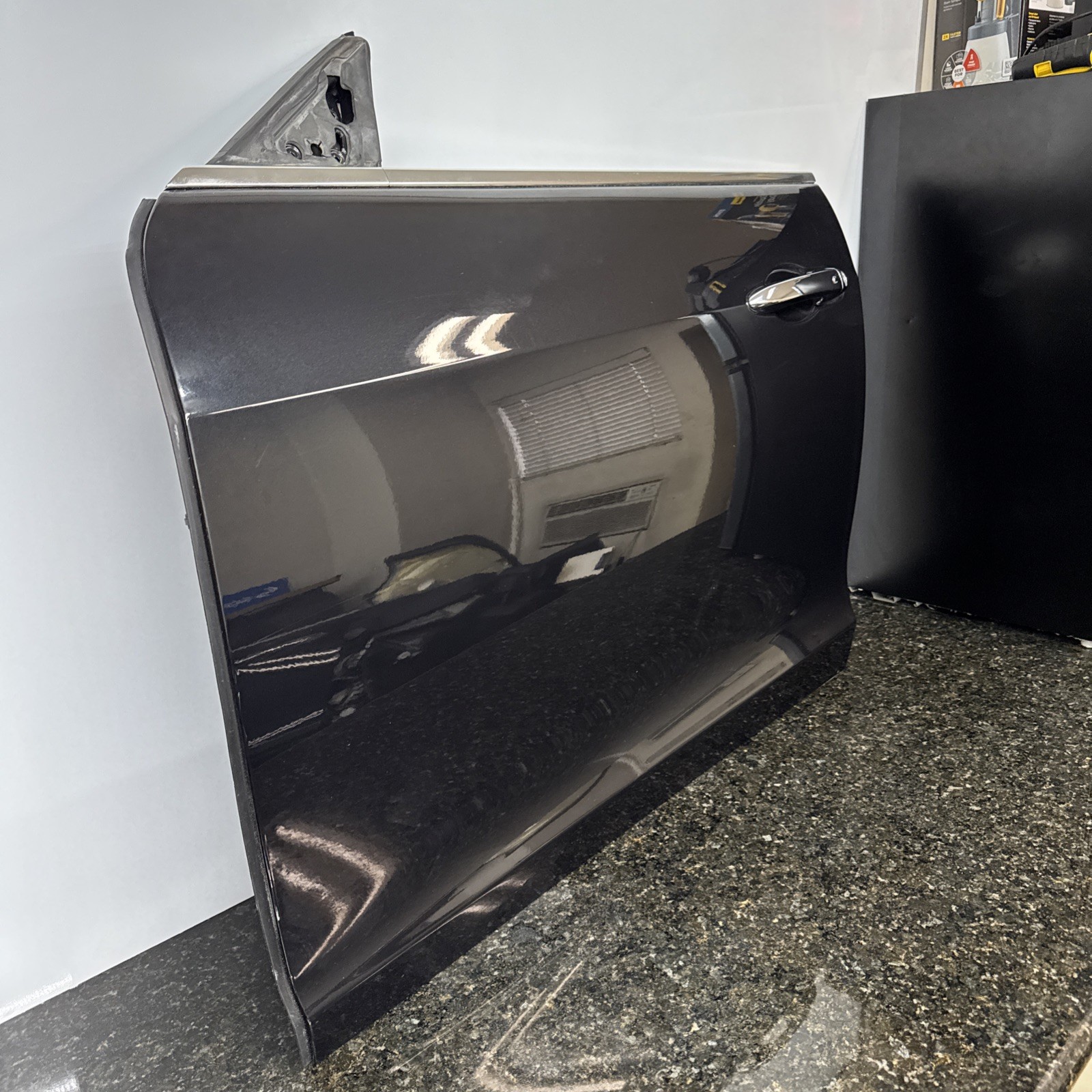 MASERATI GHIBLI FRONT LEFT DRIVER SIDE DOOR SHELL PANEL OEM 2014 - 2020