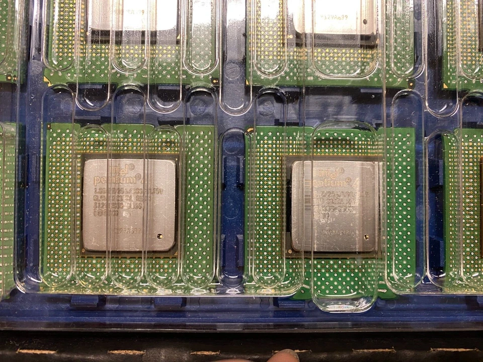 Vintage & NEW INTEL PENTIUM 4 1.8/256/400 YD80528PC033G0K SL4WV Socket 423 - Image 2 of 3