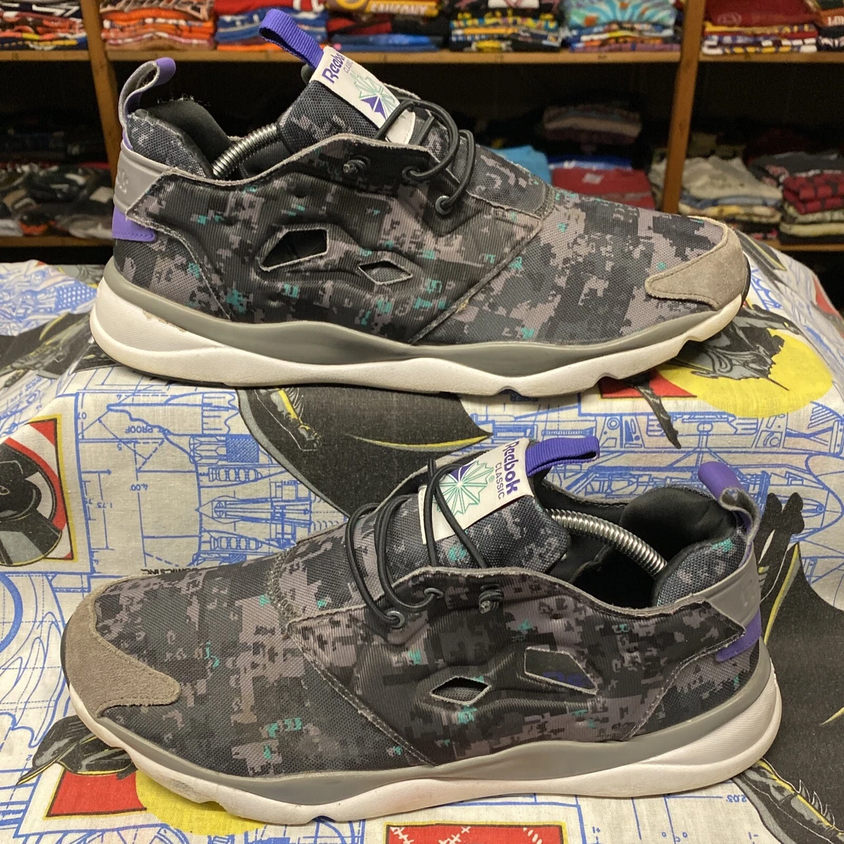 Authentic Reebok Classic FuryLite Soc Shark Gravel Black Green