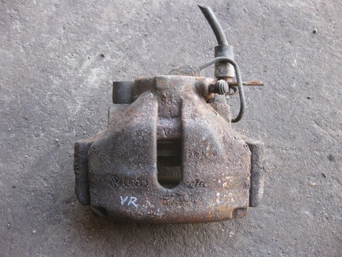 VW Passat 3B 1,9 TDI (96-00) : Bremssattel vorne rechts