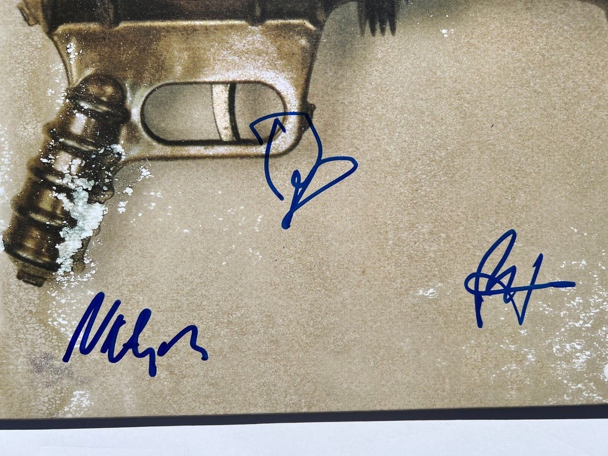 FOO FIGHTERS、DAVE GROHL関連 アナログレコード19タイトル FOO FIGHTERS SIGNED SELF TITLED GUN VINYL RECORD DAVE GROHL +2 PSA
