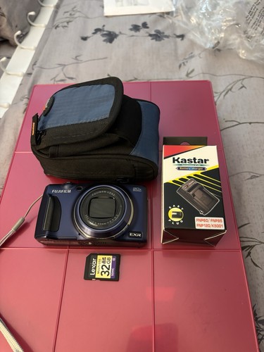 Fujifilm F900exr-WI-FI-16 MP-Dig Camera-SD Card-Charger& Case-Tested Near Mint - Picture 1 of 24