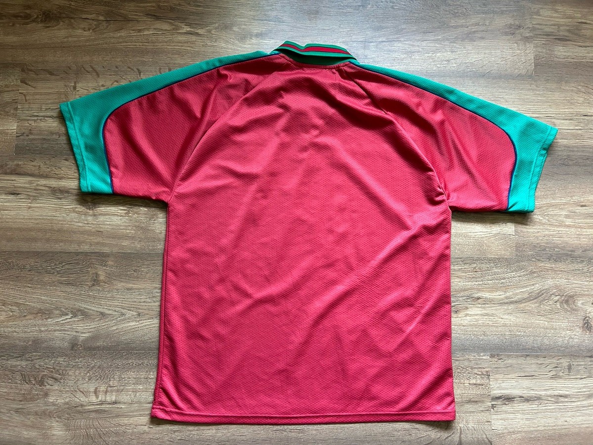 VINTAGE PORTUGAL NATIONAL TEAM 1996/1997 HOME FOOTBALL SHIRT