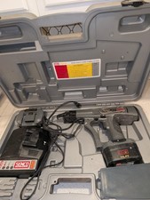 Senco DuraSpin DS202-14V 2 Batteries And Charger, Not Tested