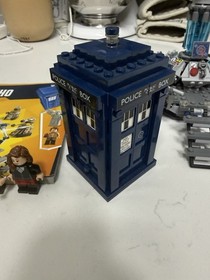 LEGO Ideas: Doctor Who (21304) W/Minifigs and Instructions (No Fez)