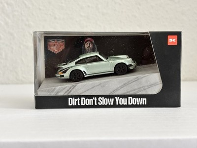 Schuco 1:64 Porsche 911 Turbo (930) 1975 Magnus Walker Dirt Don t Slow You Down